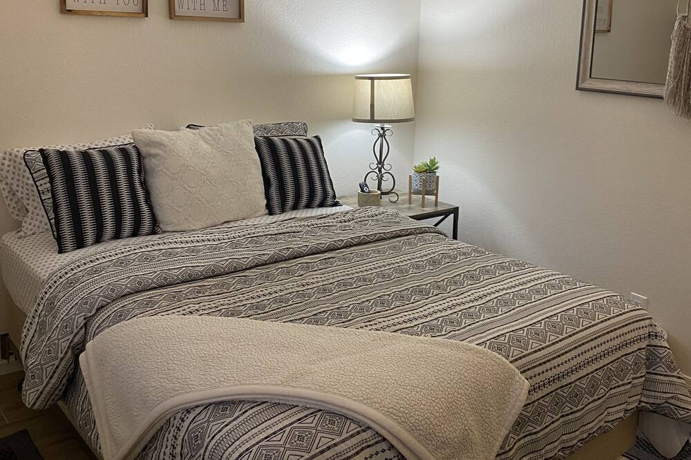 Photo of Bedroom in Scottsdale Ranch