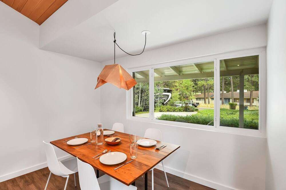 Photo of Livingroom in Cherry Hill