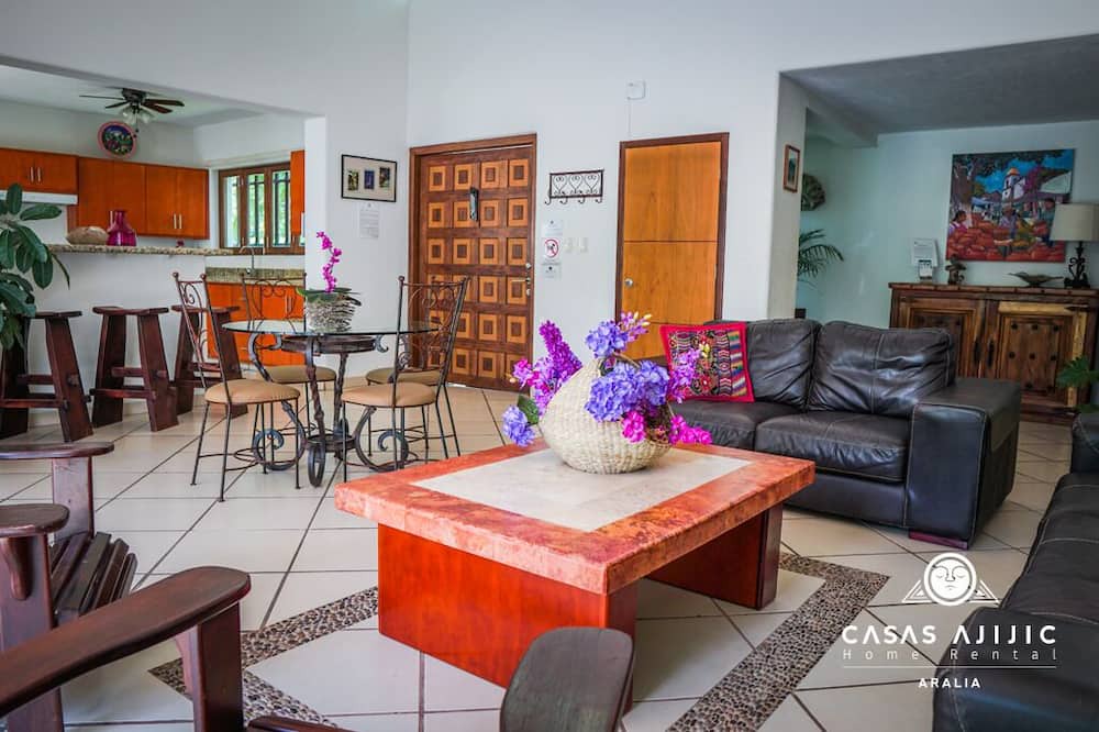 Photo of Livingroom in Ajijic