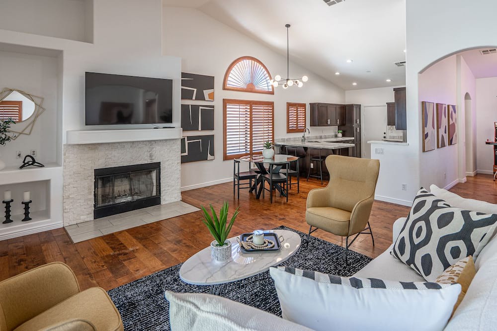 Photo of Livingroom in Paradise Park Vista