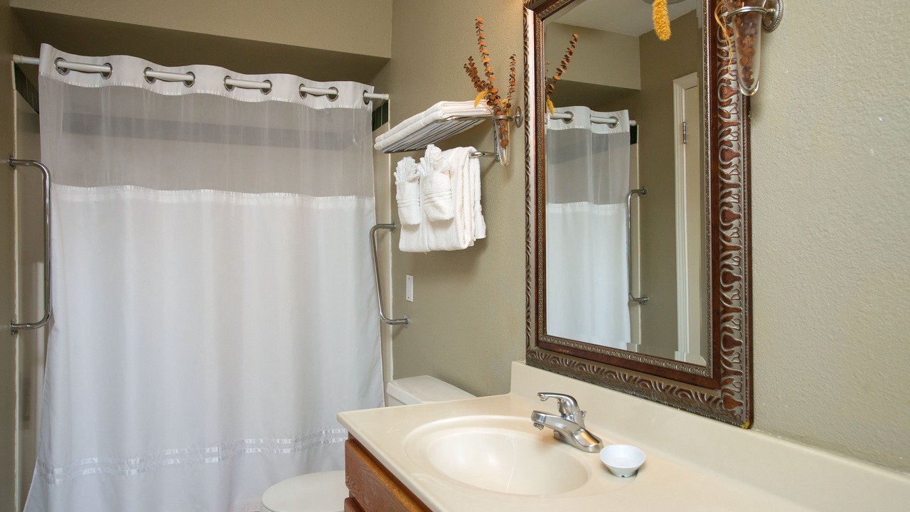 Photo of Bathroom in West Sedona