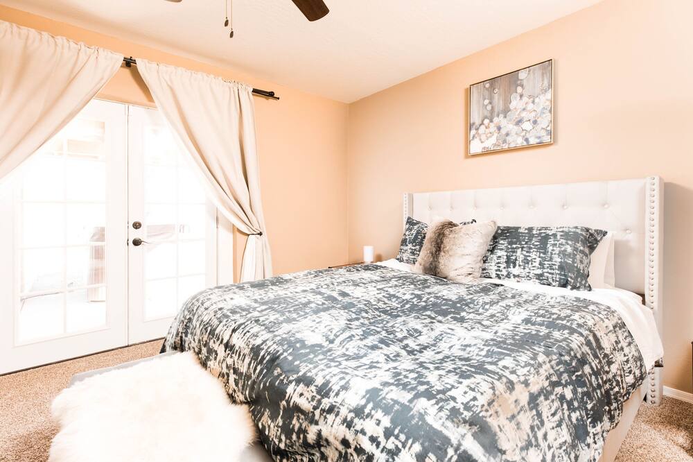 Photo of Bedroom in North Mountain