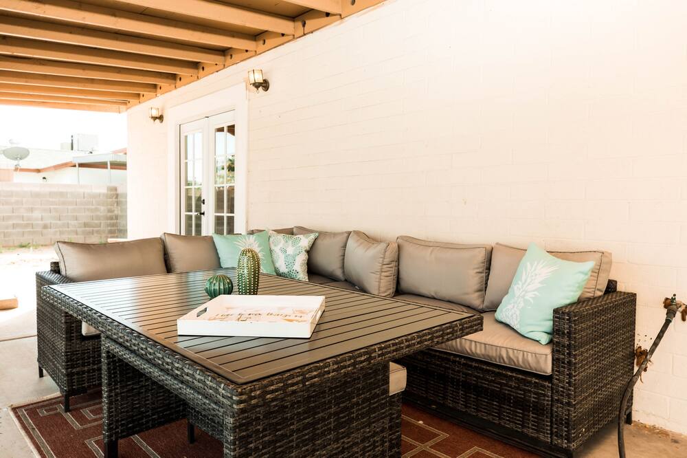 Photo of Patio Balcony in North Mountain