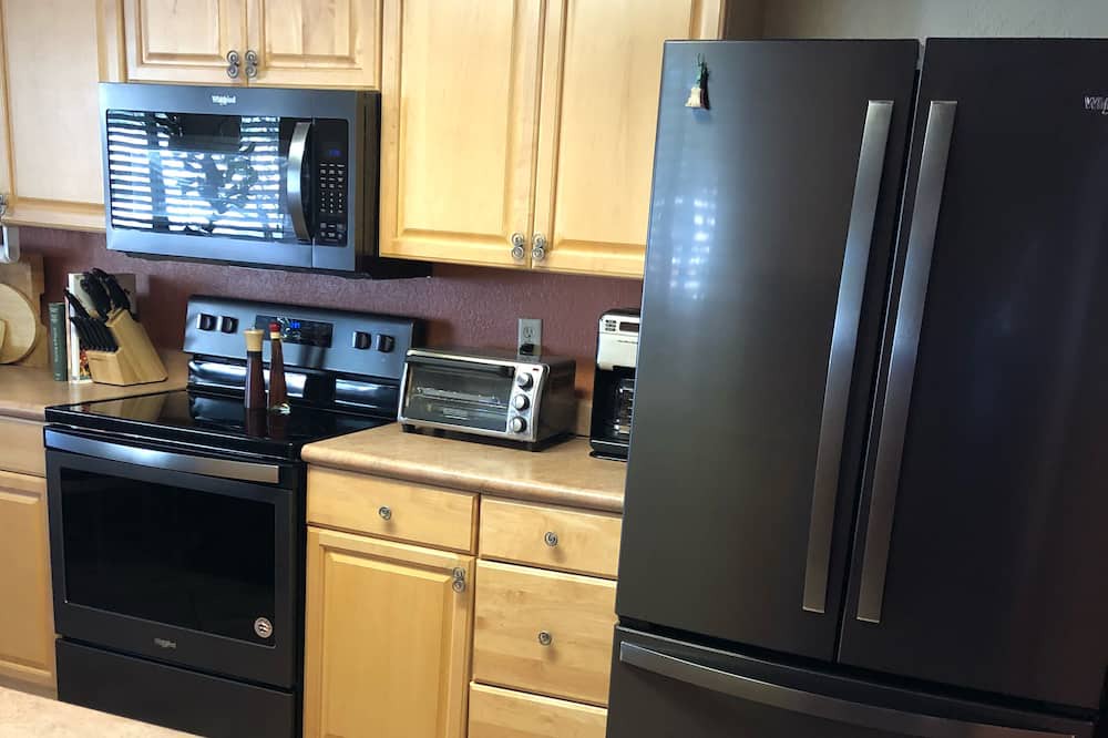 Photo of Kitchen in Viewpointe