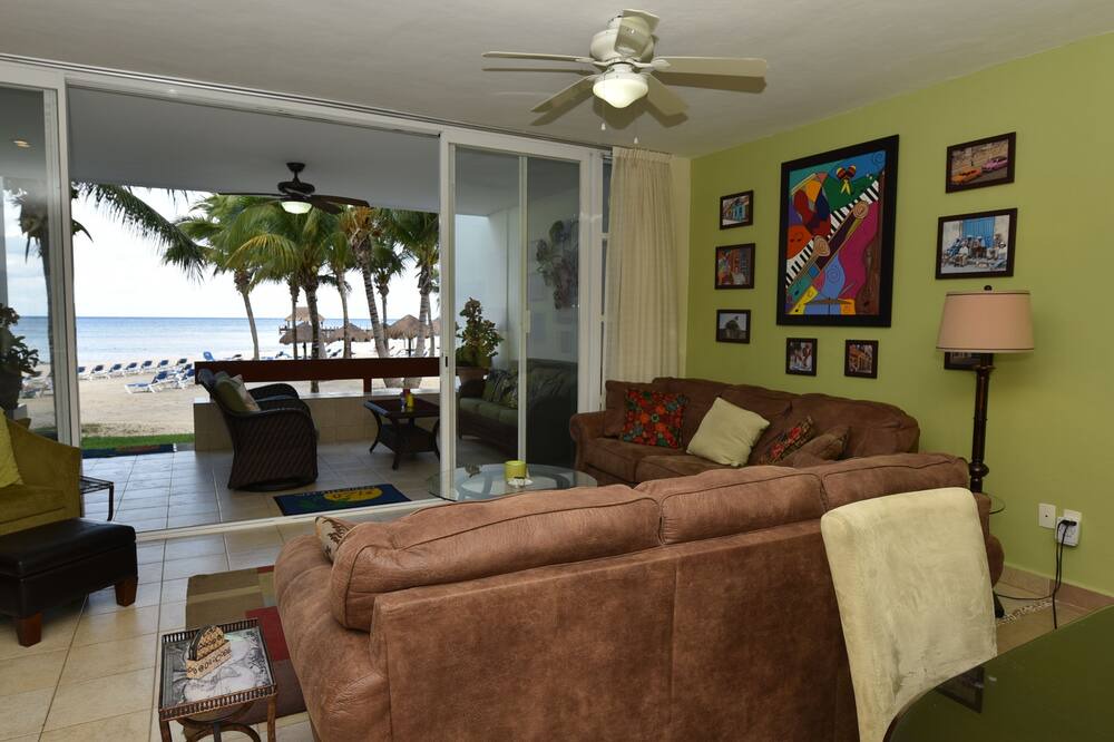 Photo of Bedroom in Costa Maya