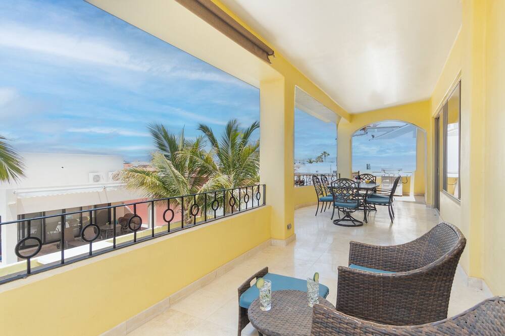 Photo of Patio Balcony in Marina Real