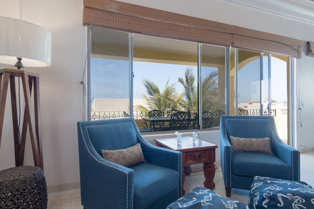 Photo of Patio Balcony in Marina Real