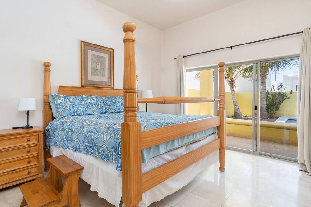 Photo of Bedroom in Marina Real