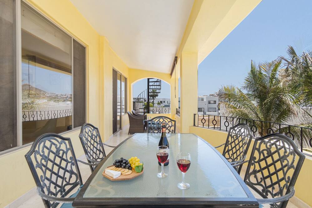 Photo of Patio Balcony in Marina Real