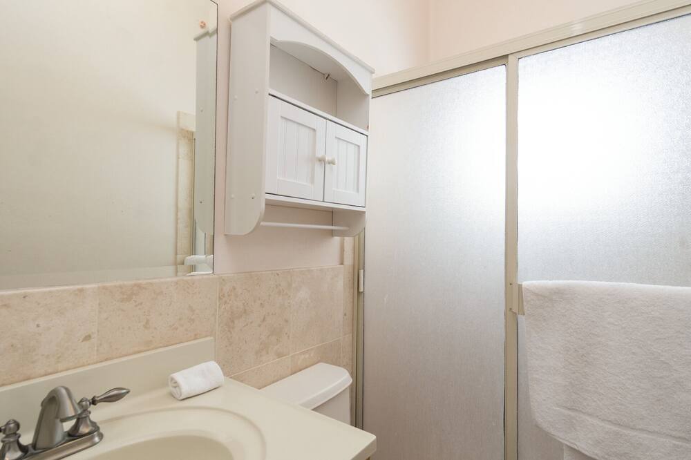 Photo of Bathroom in Marina Real