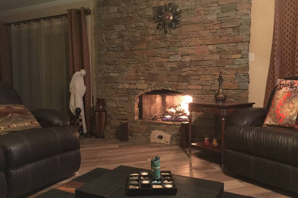 Photo of Livingroom in Park Scottsdale One