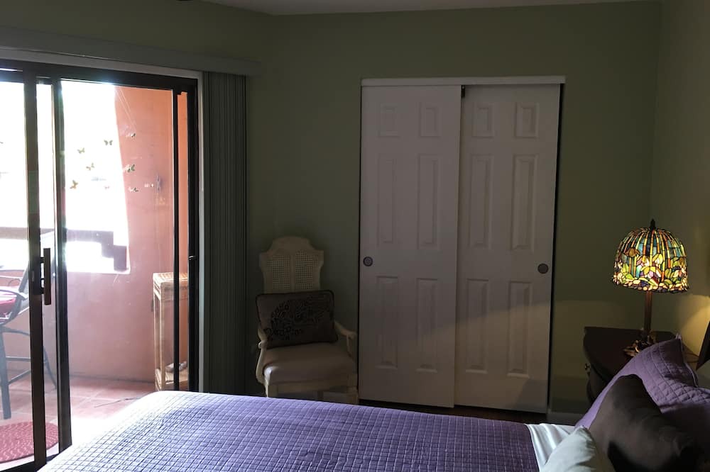 Photo of Others in Paradise Valley Village