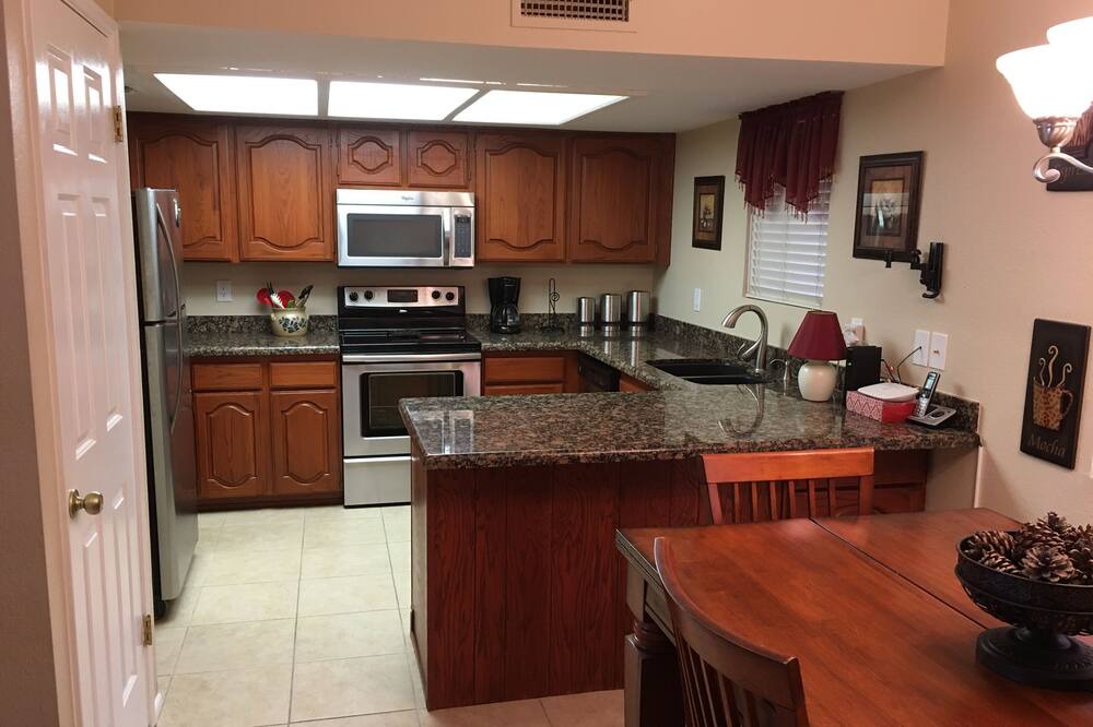 Photo of Kitchen in Paradise Valley Village
