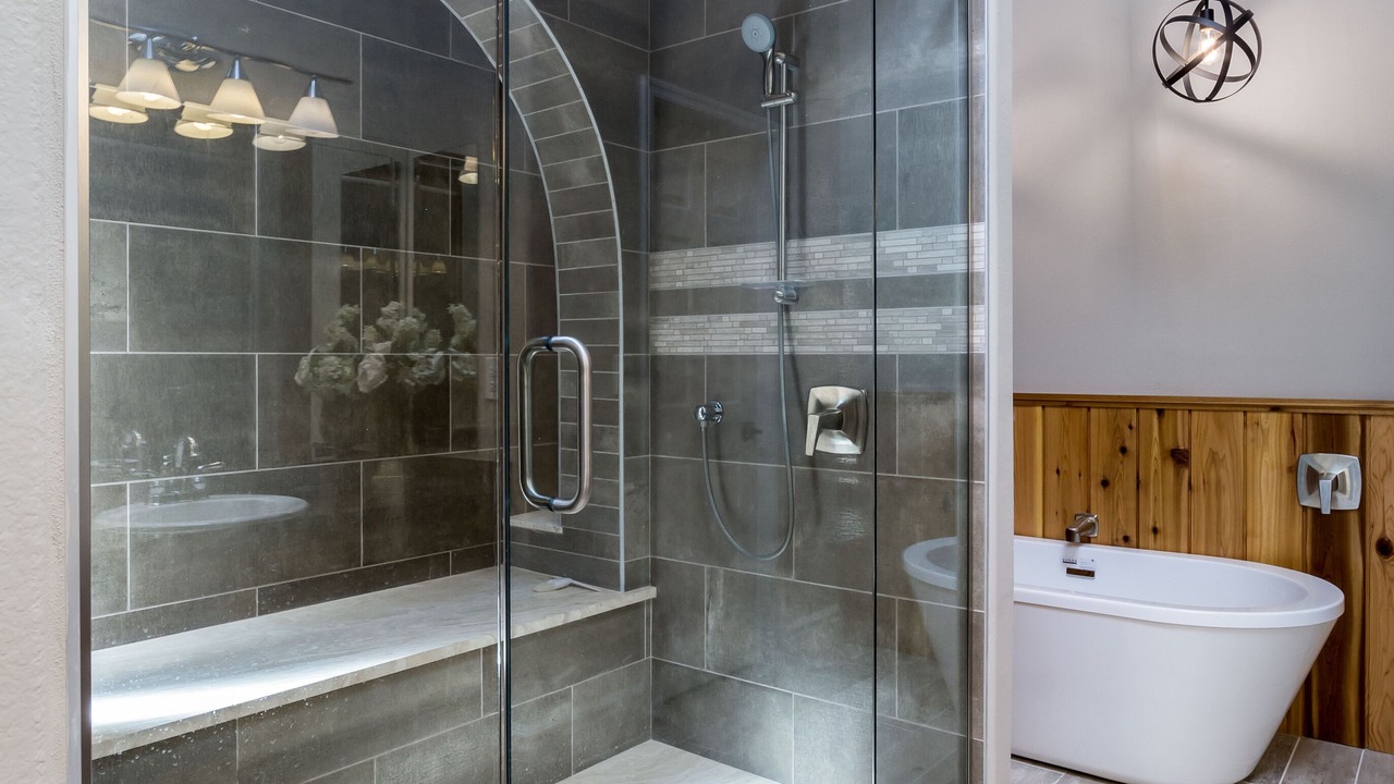 Photo of Bathroom in Desert Paradise Estates
