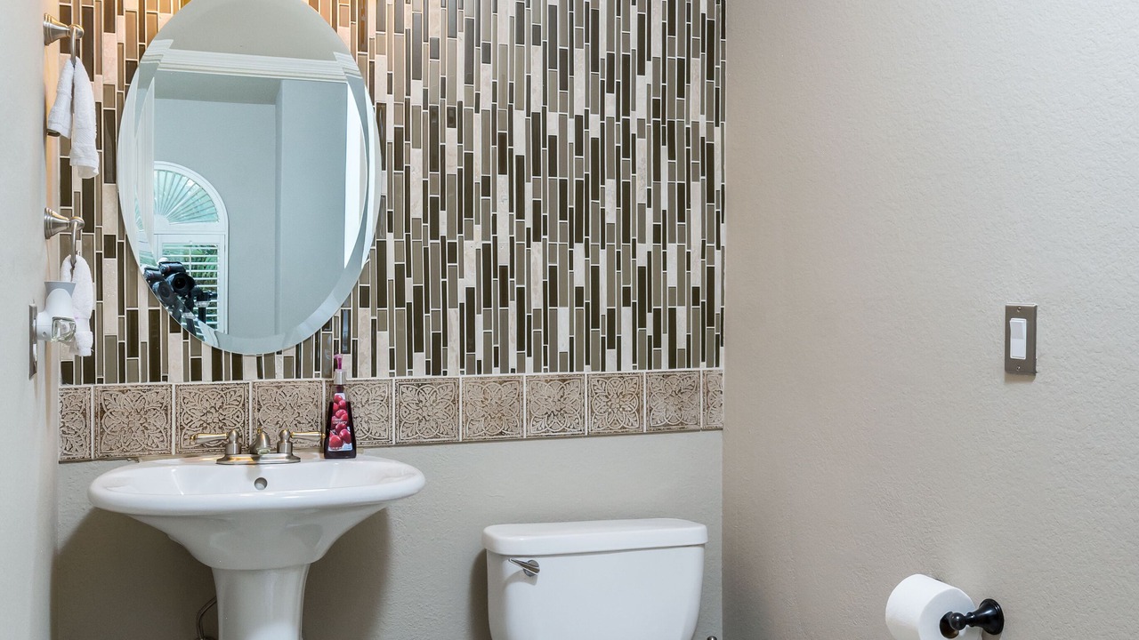 Photo of Bathroom in Desert Paradise Estates