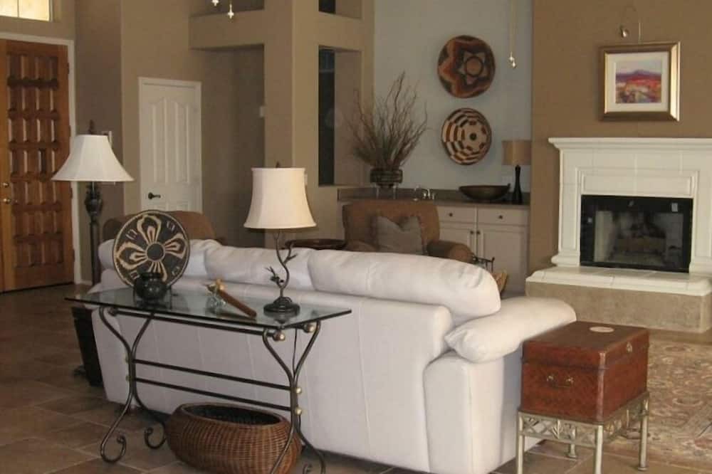 Photo of Bedroom in Westbrook Village