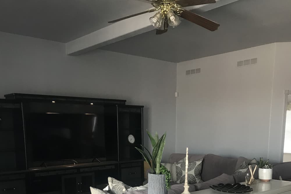 Photo of Livingroom in Fort Mohave
