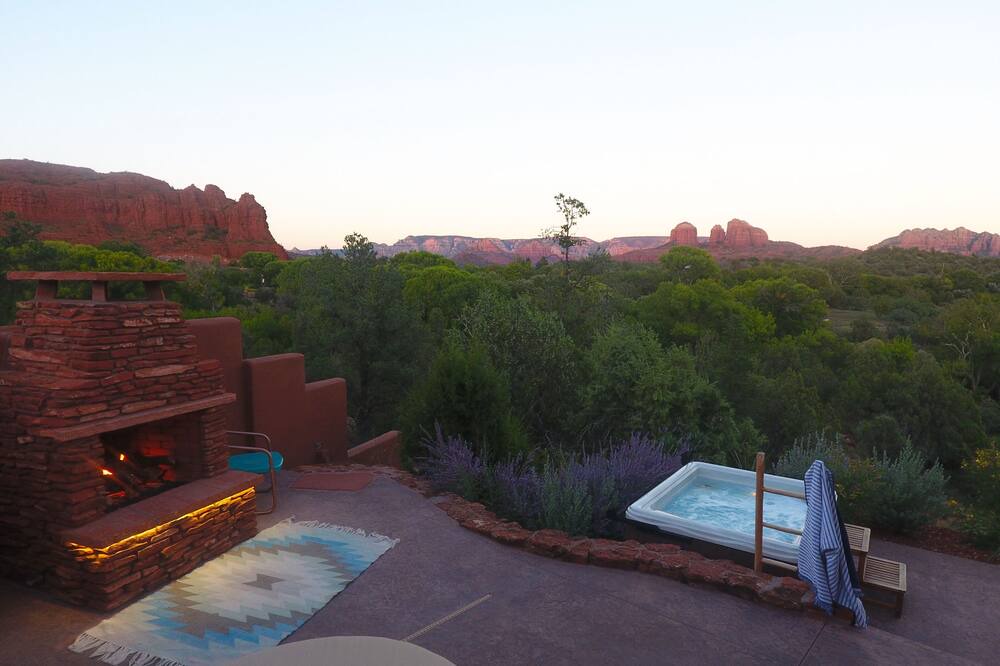 Photo of Livingroom in West Sedona
