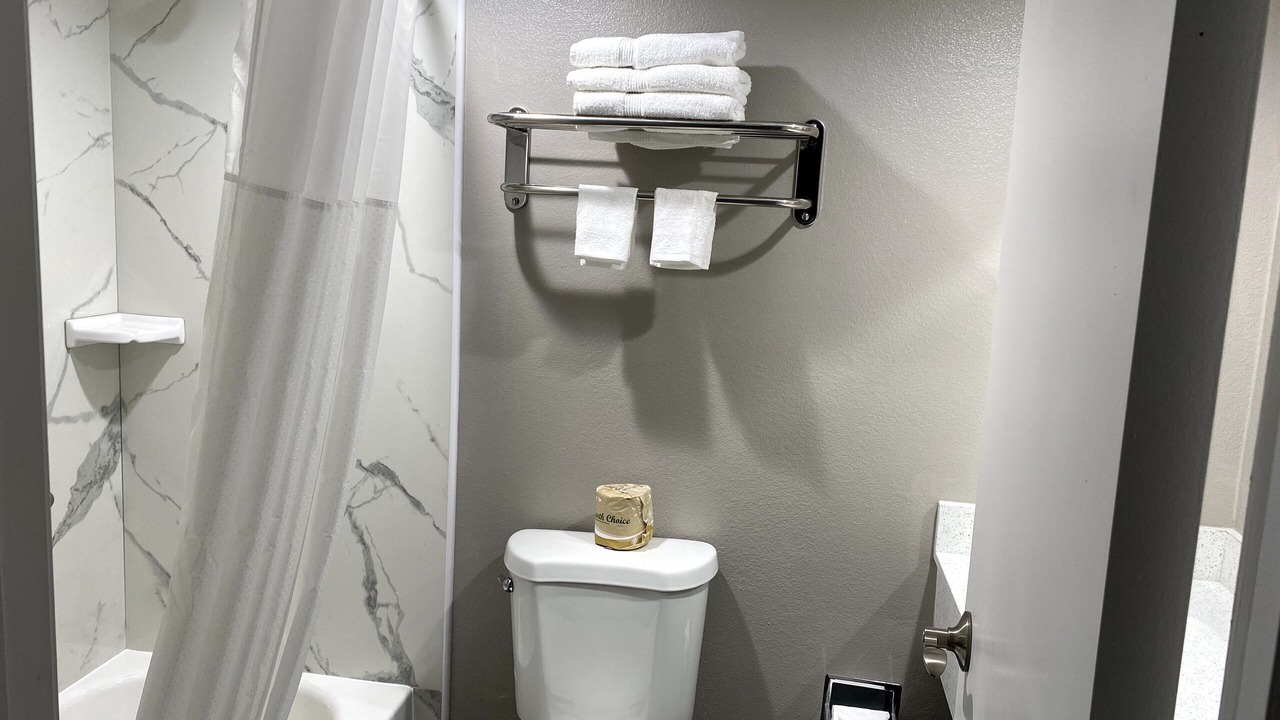 Photo of Bathroom in Bullhead City