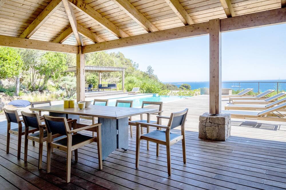 Photo of Patio Balcony in Hameau de Palombaggia
