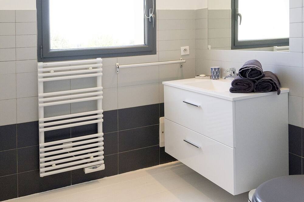 Photo of Bathroom in Hameau de Palombaggia