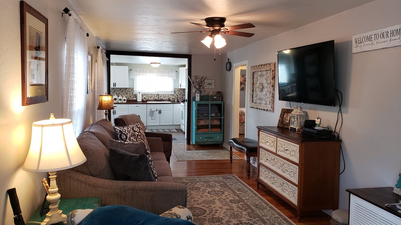 Photo of Livingroom in Williams