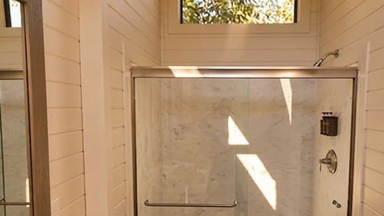 Photo of Bathroom in Cottonwood-Verde Village