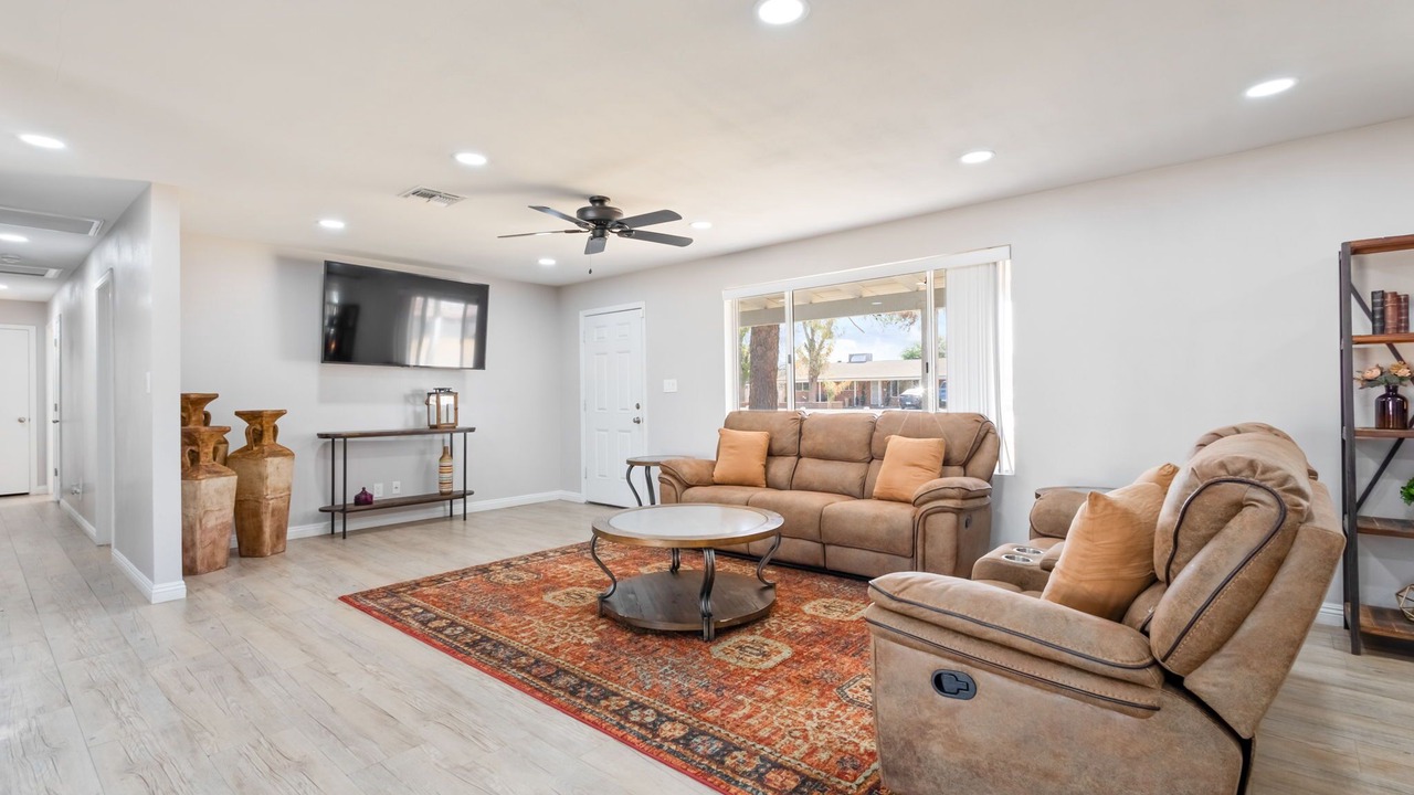 Photo of Livingroom in Tolleson