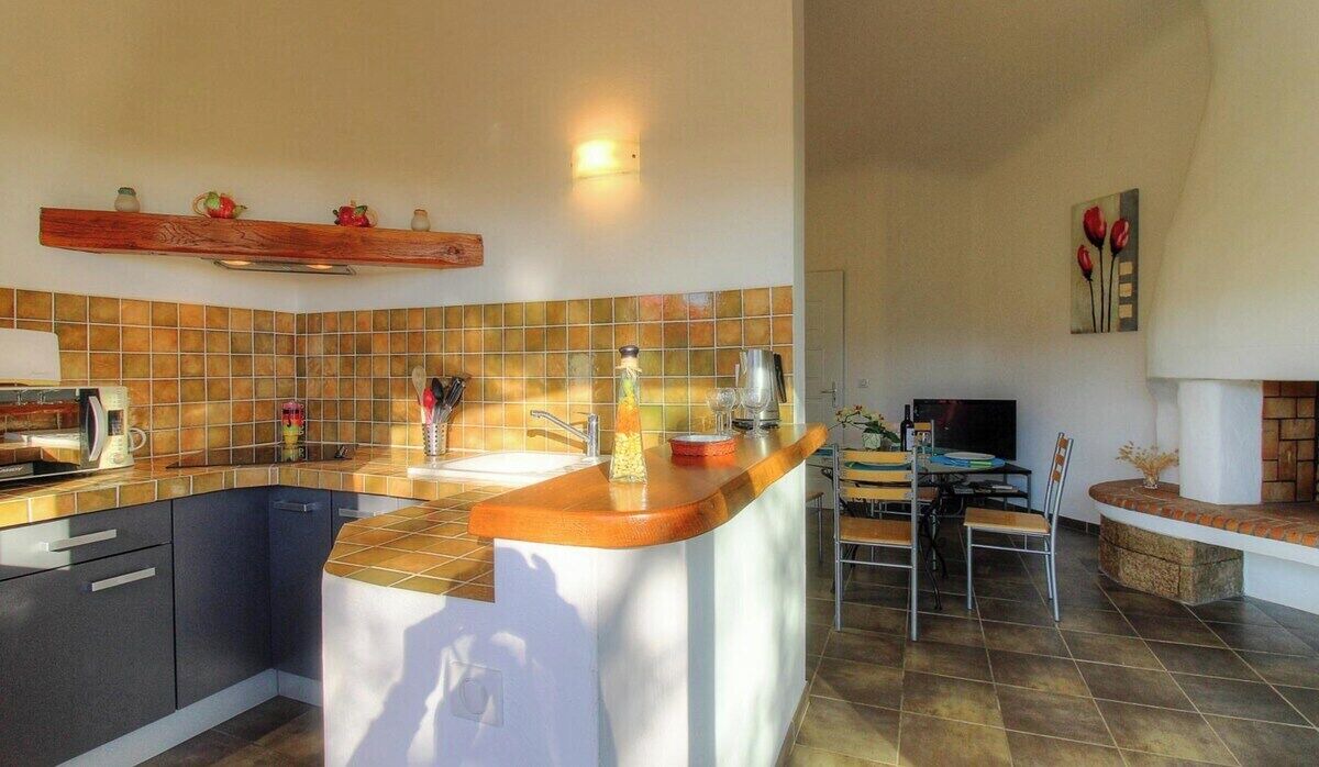 Photo of Kitchen in Monacia-d'Aullene