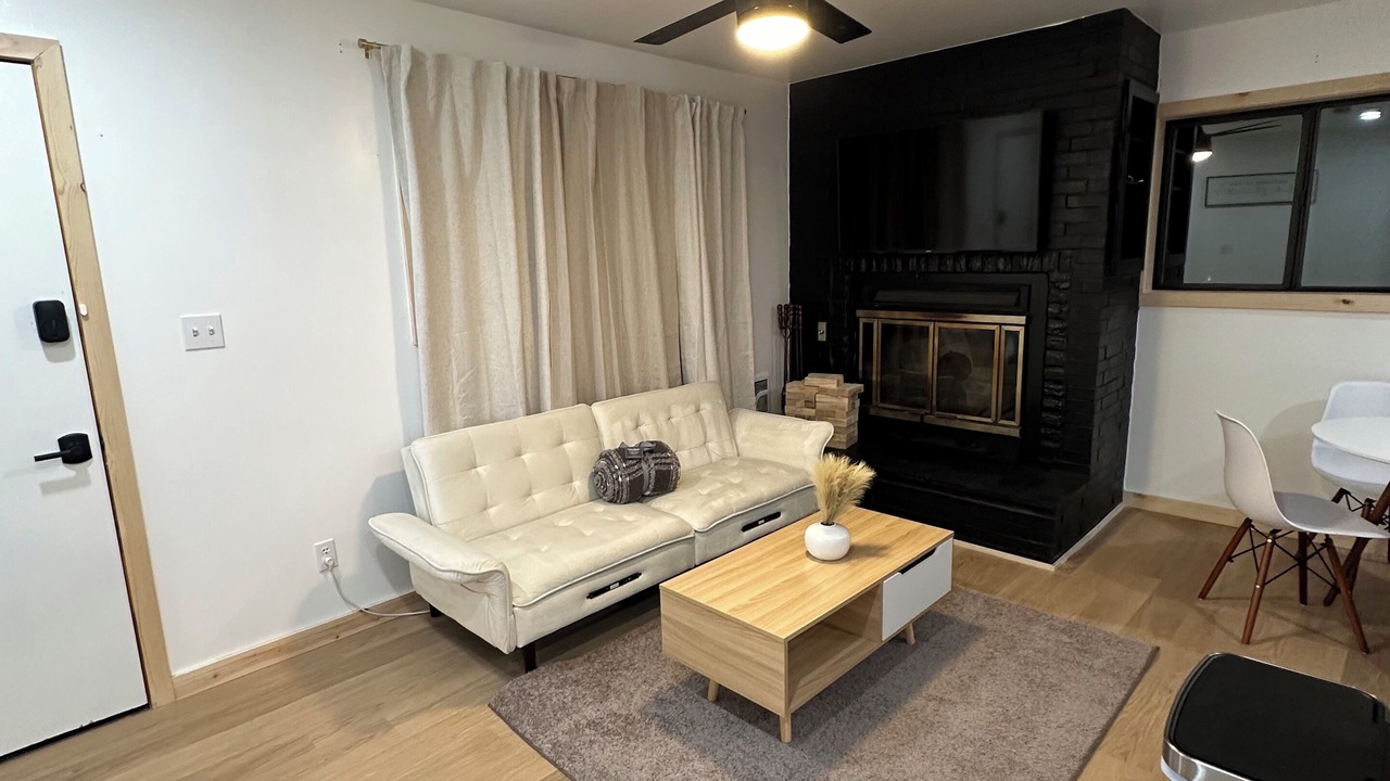 Photo of Livingroom in Pinetop