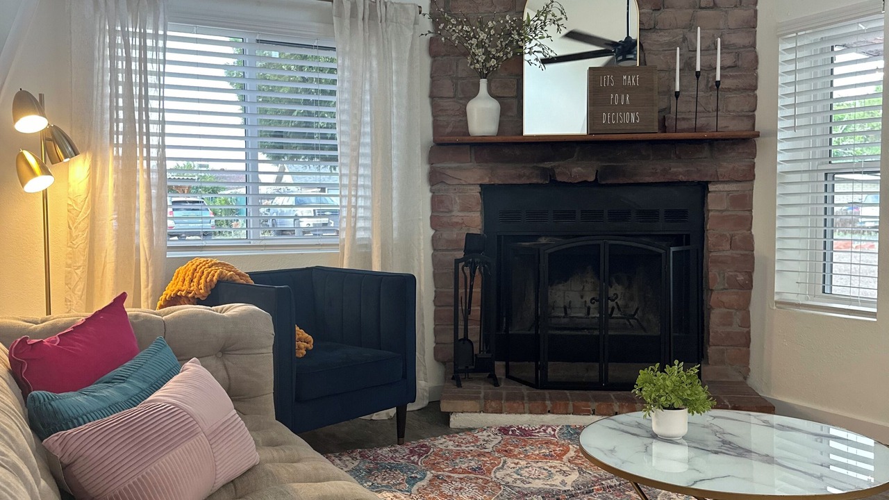 Photo of Livingroom in Cottonwood-Verde Village