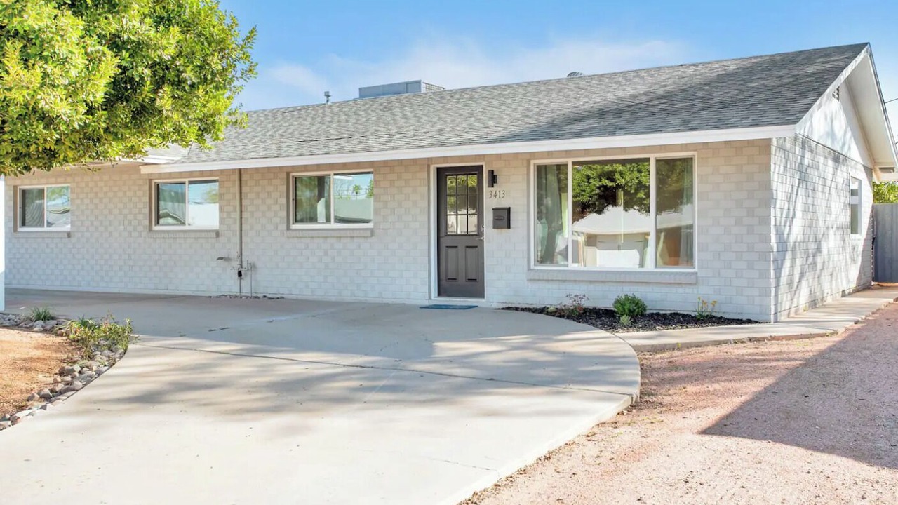 Photo of Outdoor in Scottsdale Estates Six