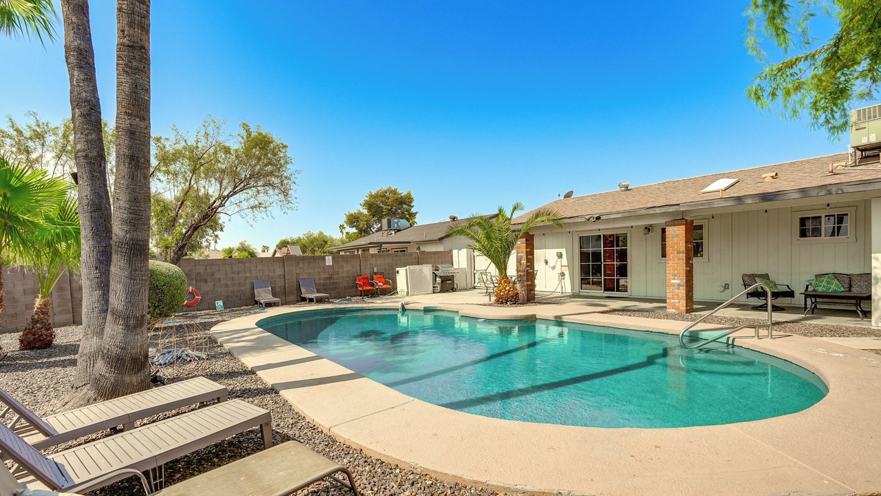Photo of Outdoor in Paradise Valley Village