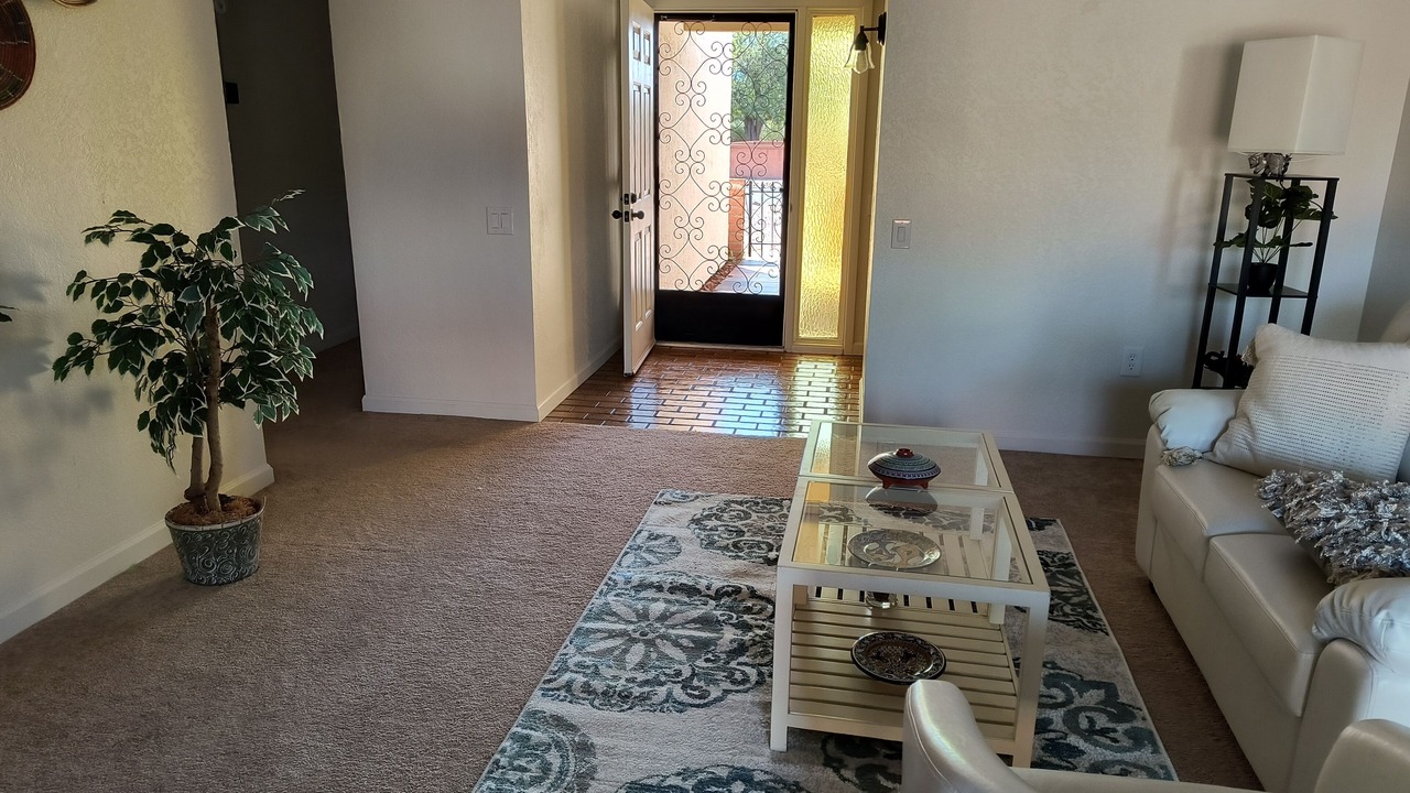 Photo of Livingroom in Green Valley Country Club Estates