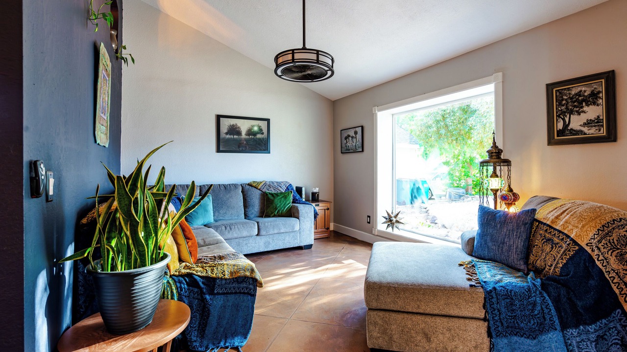 Photo of Livingroom in Tucson