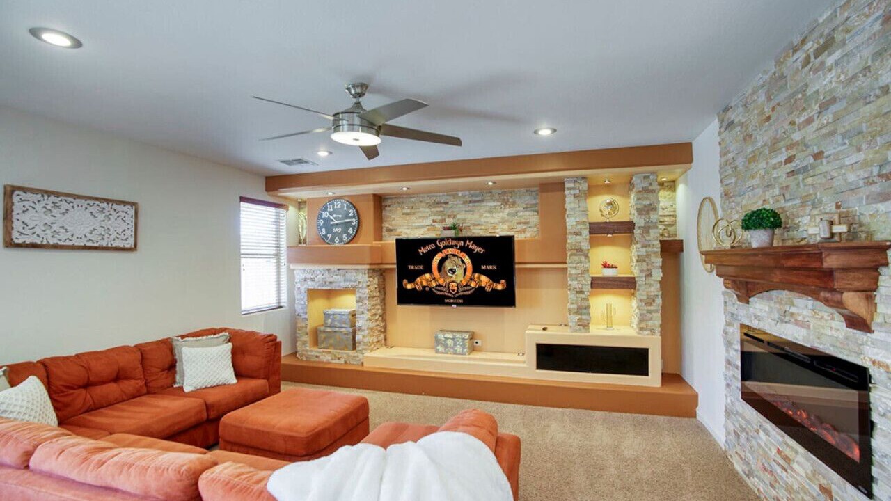 Photo of Livingroom in Stetson Valley