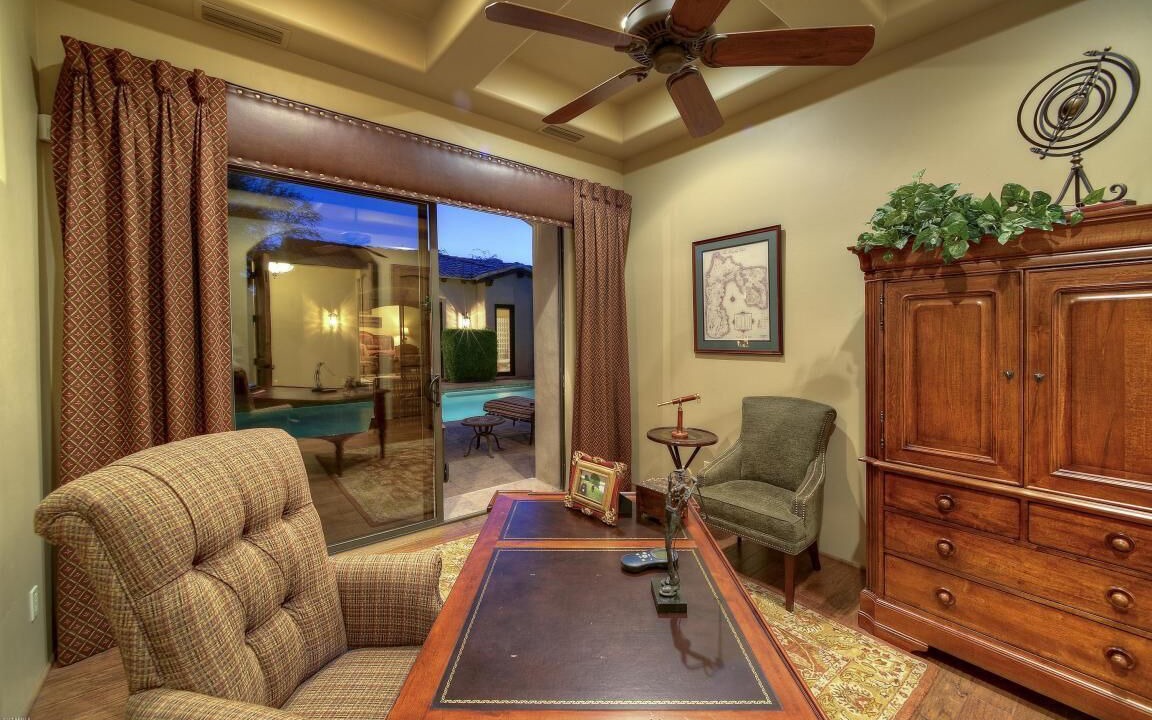 Photo of Livingroom in Gold Canyon
