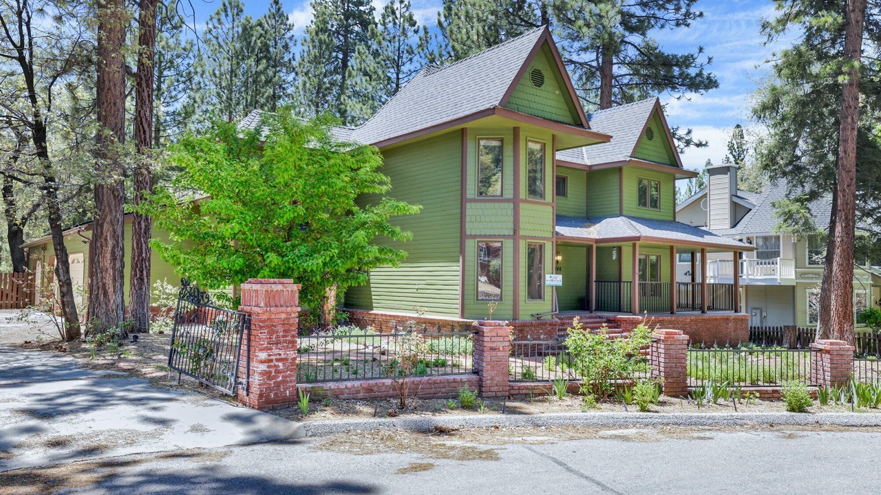 Photo of Outdoor in Evergreen Estates