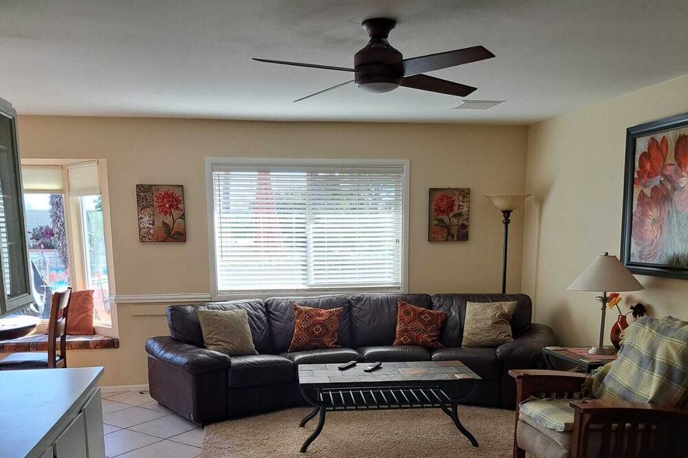 Photo of Livingroom in Sun City West