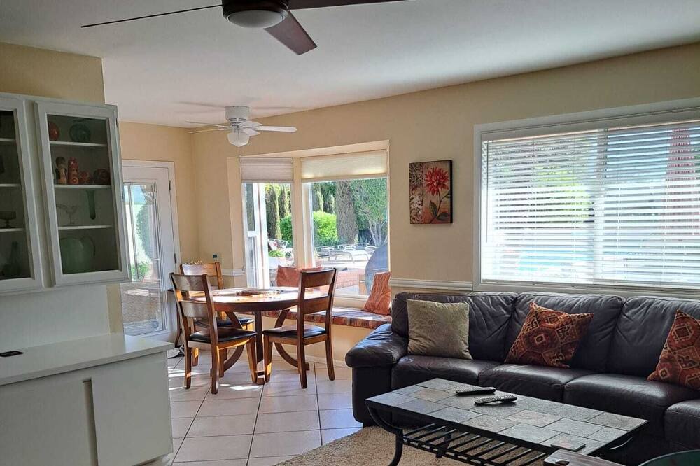 Photo of Livingroom in Sun City West