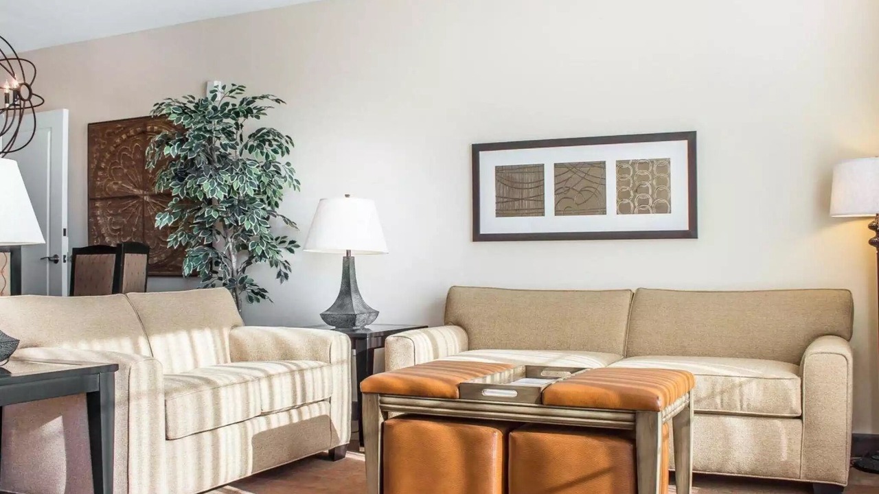 Photo of Livingroom in Pleasant Valley