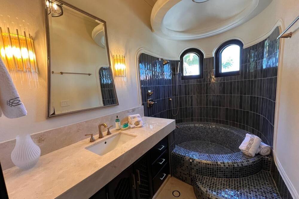 Photo of Bathroom in South Shore Hotel Area