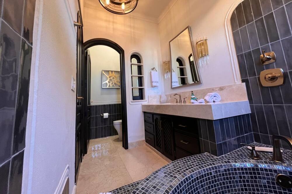 Photo of Bathroom in South Shore Hotel Area