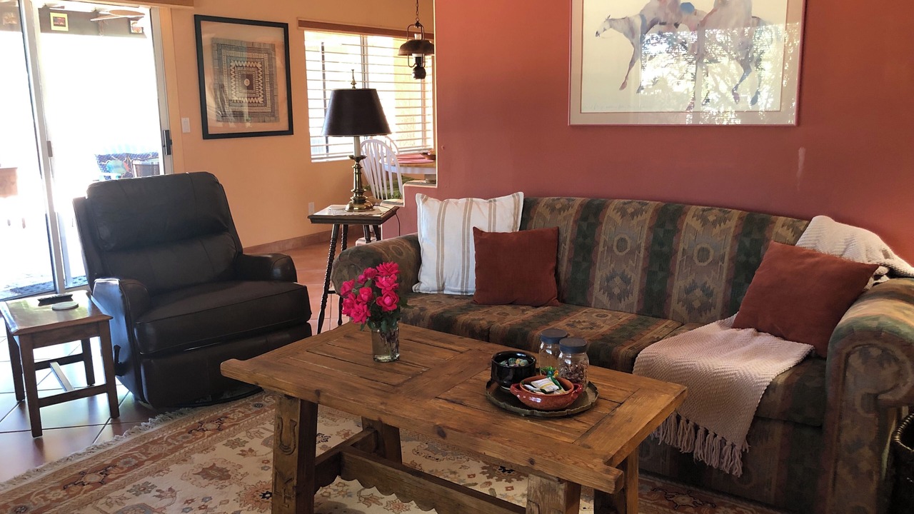 Photo of Livingroom in Green Valley