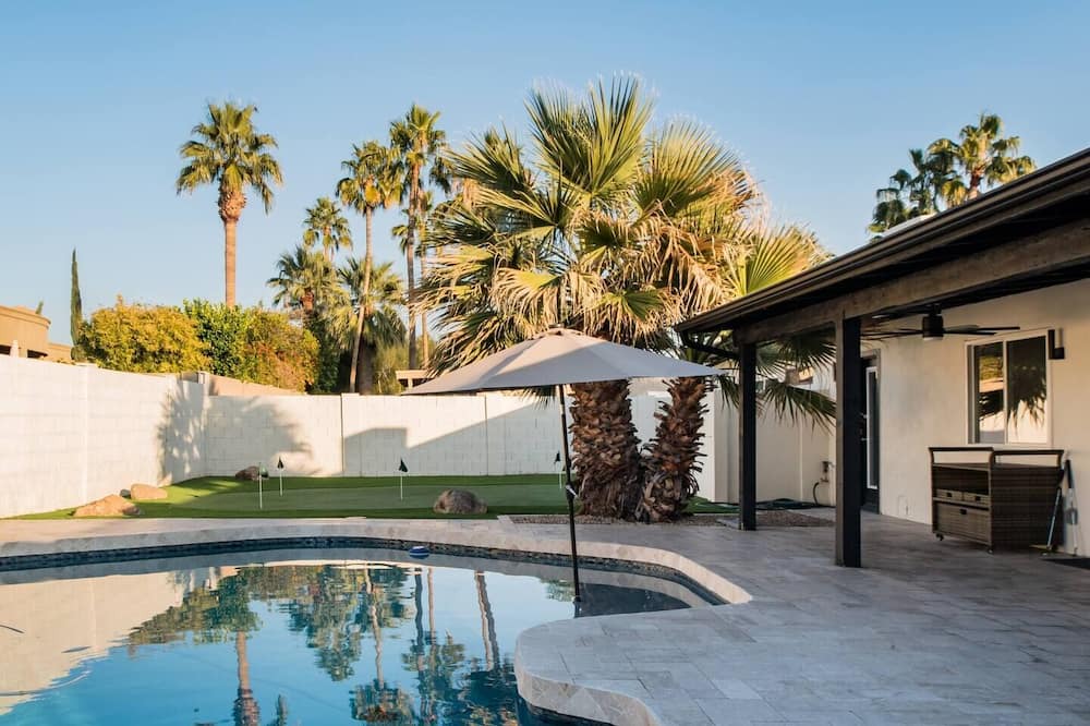 Photo of Outdoor in Desert Paradise Estates