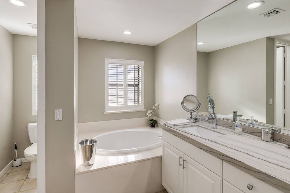 Photo of Bathroom in Camelback East