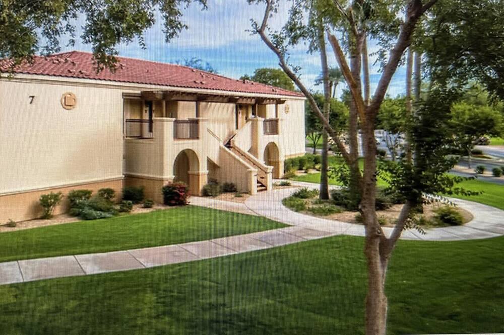Photo of Outdoor in South Mountain