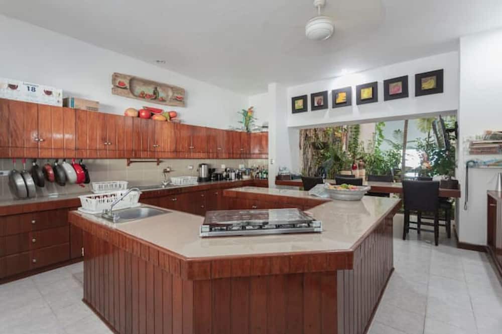 Photo of Kitchen in Chicxulub Puerto