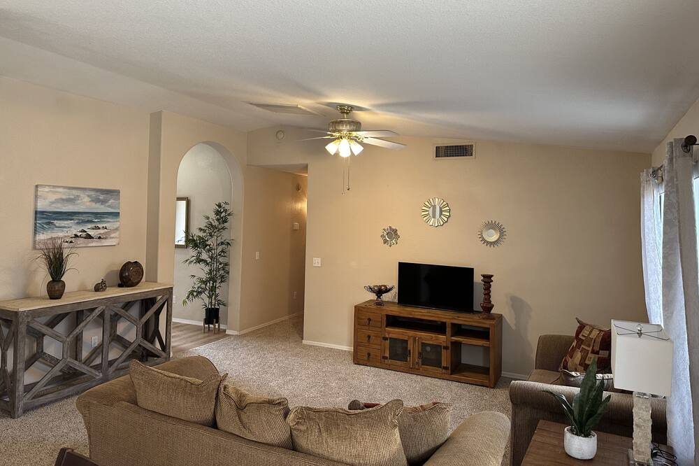 Photo of Livingroom in Coyote Corridor
