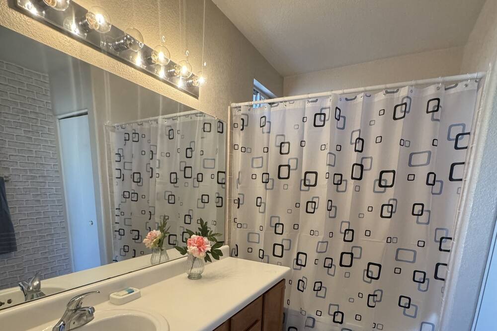 Photo of Bathroom in Coyote Corridor